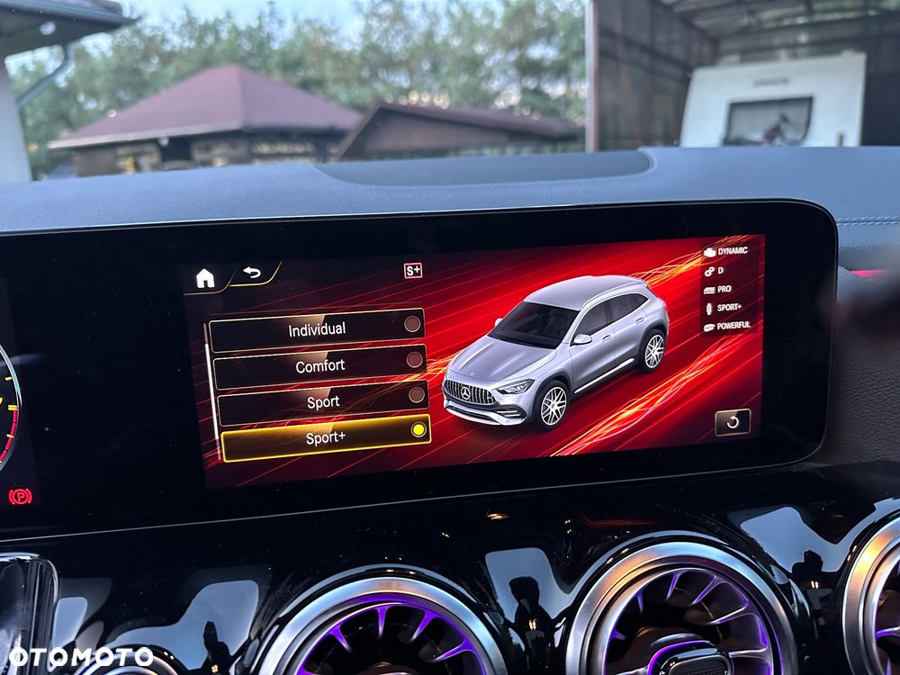 Mercedes-Benz GLA AMG 45 S 4-Matic+ - 6