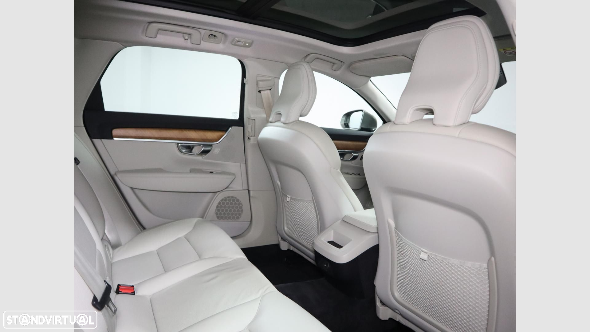 Volvo V90 2.0 B4 Momentum Plus Geartronic - 7