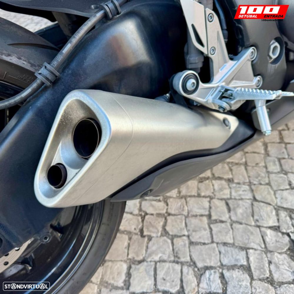 Honda CBR 1000 RR - 15