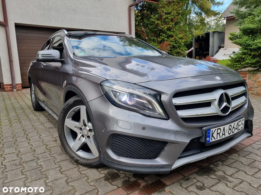 Mercedes-Benz GLA - 20