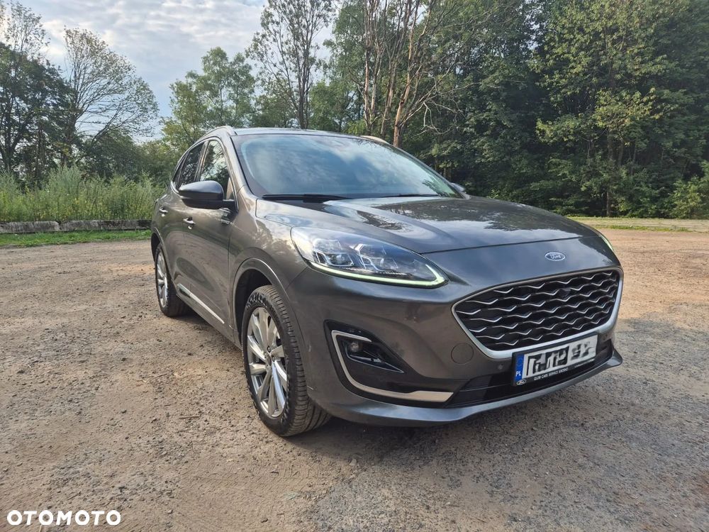 Ford Kuga - 1