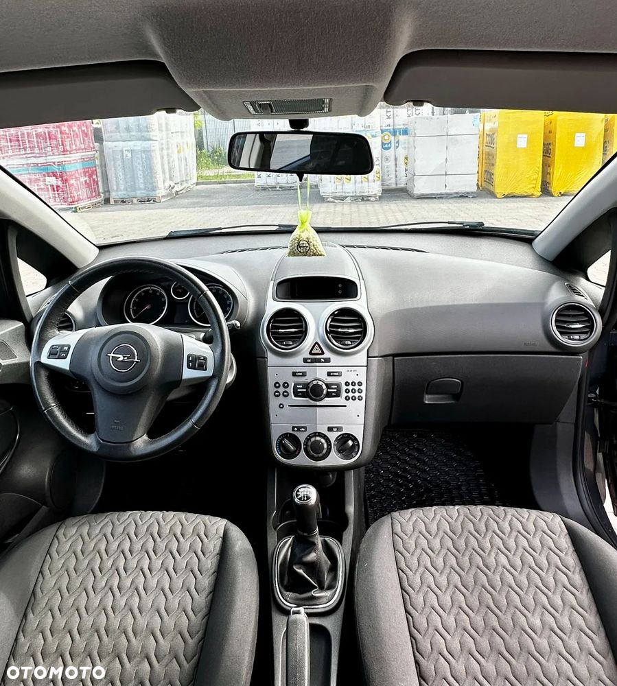 Opel Corsa 1.4 16V Active - 10