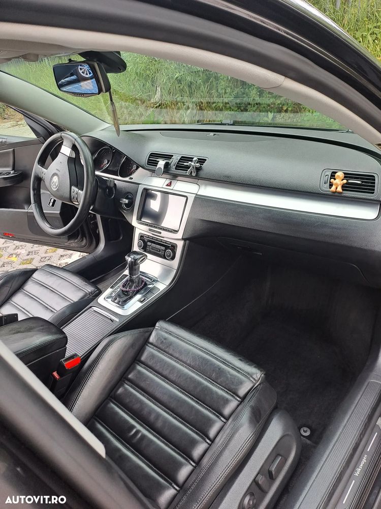 Volkswagen Passat 2.0TDI Sportline DPF DSG - 27