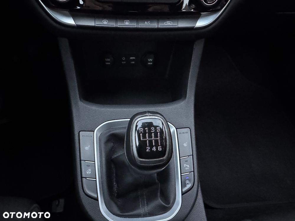 Hyundai i30 1.6 CRDI Passion Plus - 21