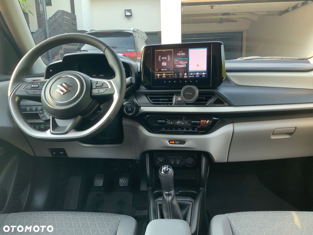 Suzuki Swift 1.2 Dualjet SHVS Premium Plus - 6