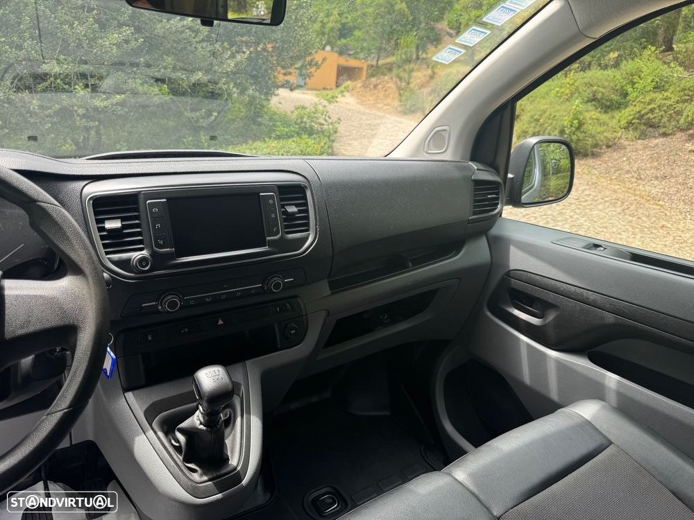 Peugeot Expert 2.0 BlueHDi Semi-Vidrado Long - 21