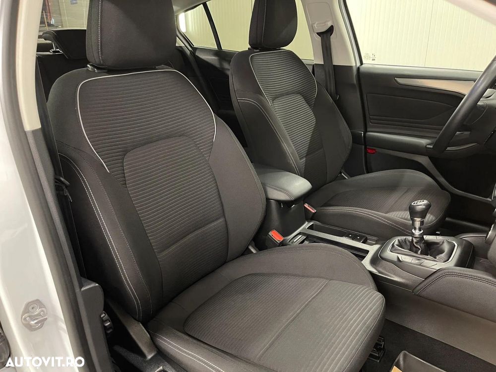 Ford Focus 1.5 EcoBlue Titanium - 9