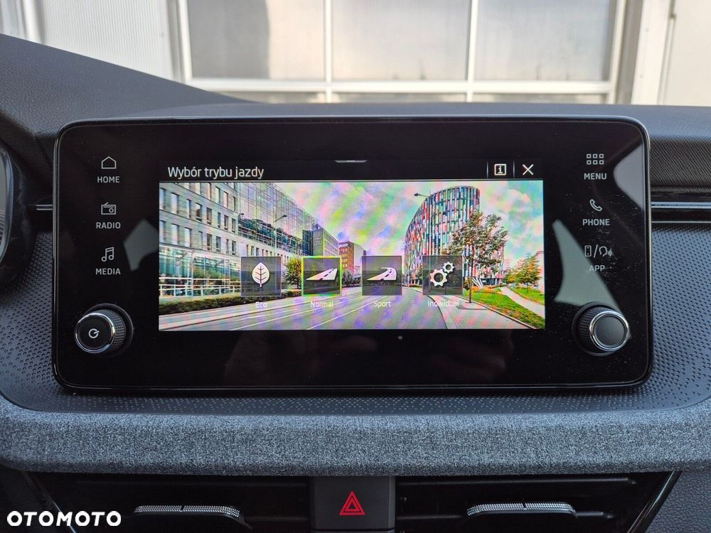 Skoda Kamiq 1.0 TSI Drive DSG - 28