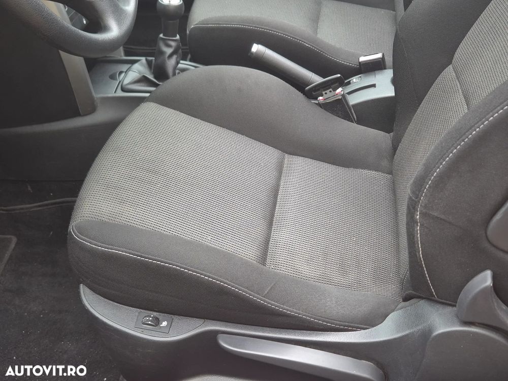 Peugeot 207 120 VTi Premium - 4