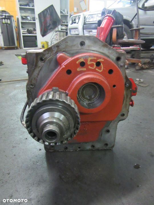 Przystawka WOM 702956A1 706697A1 Case MX McCormick MTX ZTX XTX XTX145 XTX165 XTX185 XTX200 XTX215 - 2
