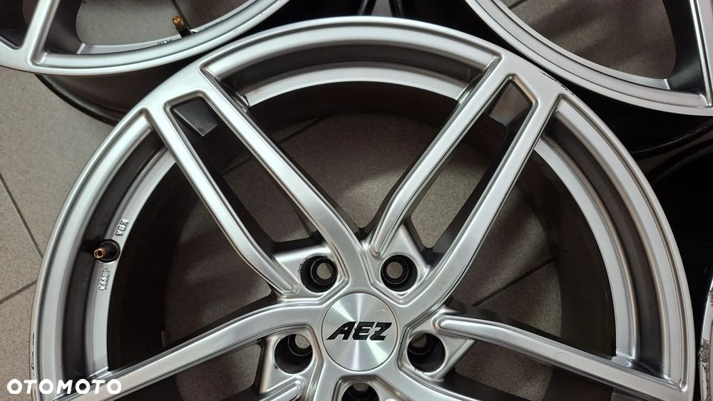 Felgi Aluminiowe 19 Audi Volkswagen 5x112 ET 38 AEZ Genua - 4