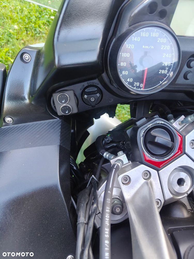 Kawasaki GTR - 11