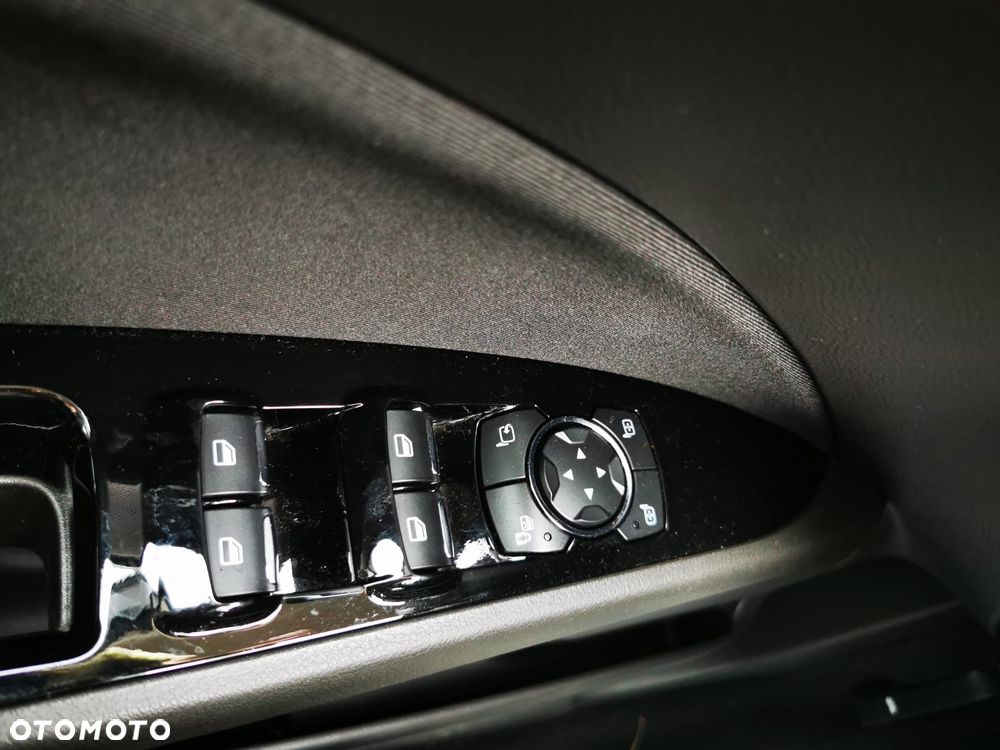 Ford Mondeo 2.0 Hybrid Titanium - 15