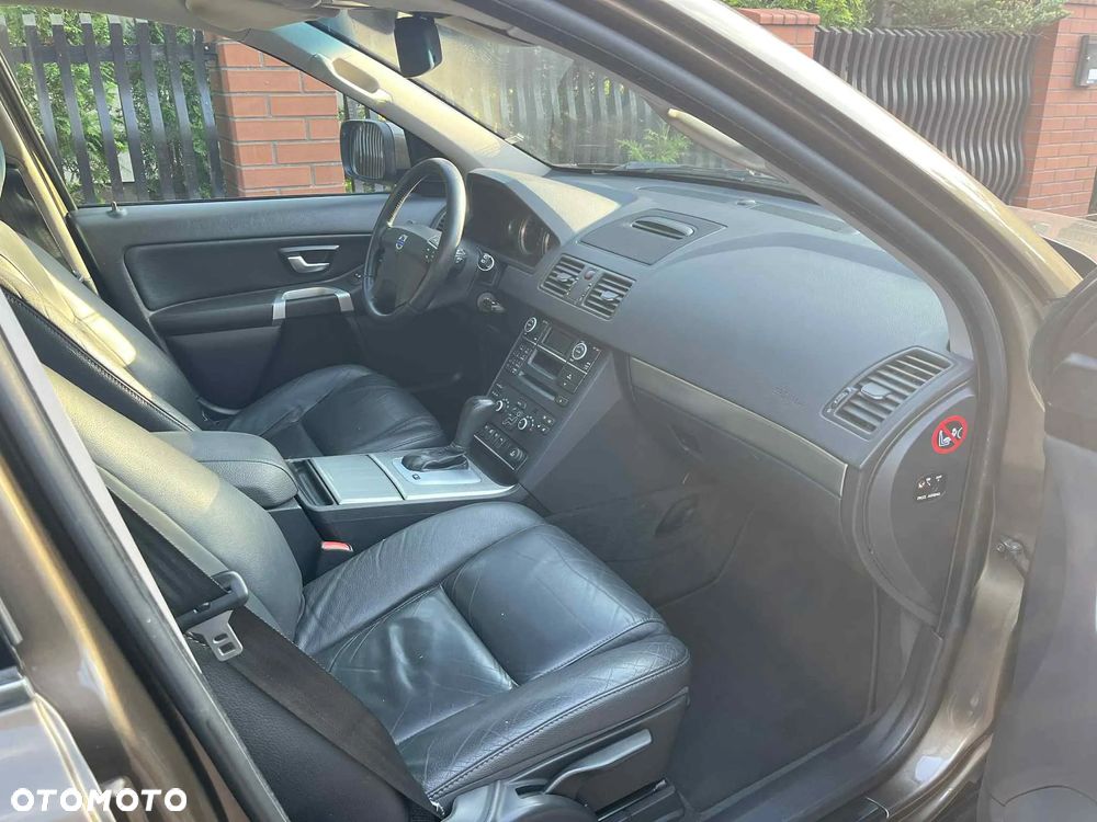 Volvo XC 90 D5 AWD Momentum - 34