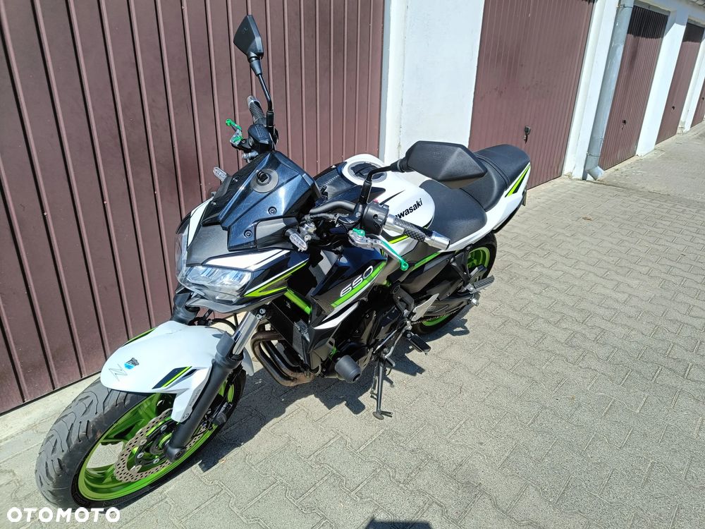 Kawasaki Z 650 - 12