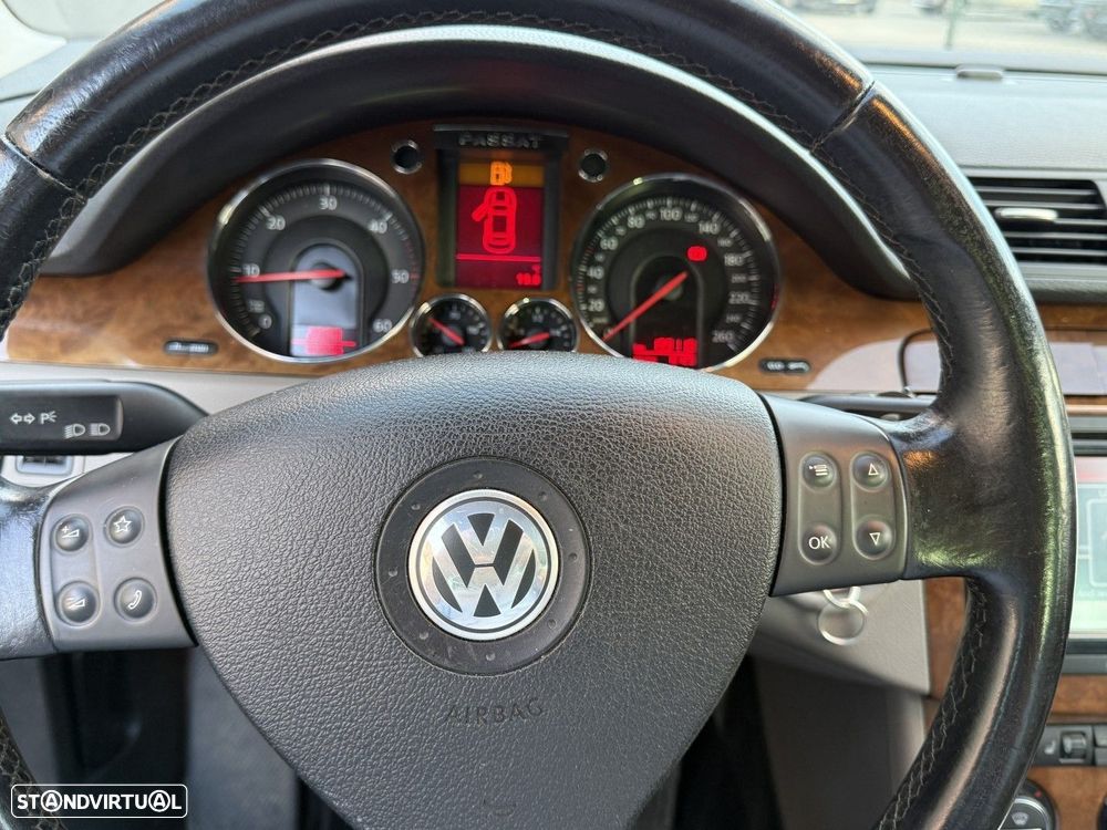 VW Passat Variant 2.0 TDI 4M Highline IM - 20