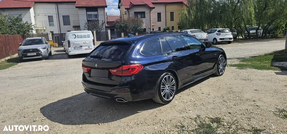 BMW Seria 5 520d Touring Aut. M Sport Edition - 4