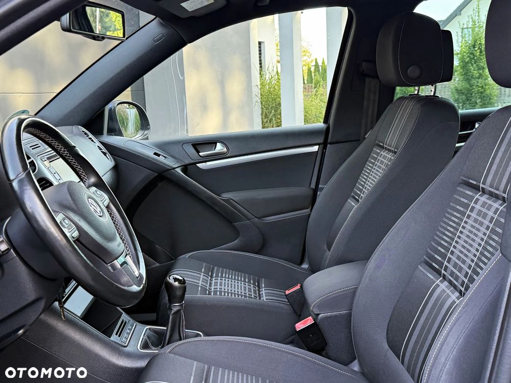 Volkswagen Tiguan 1.4 TSI BlueMotion Technology Lounge Sport & Style - 26