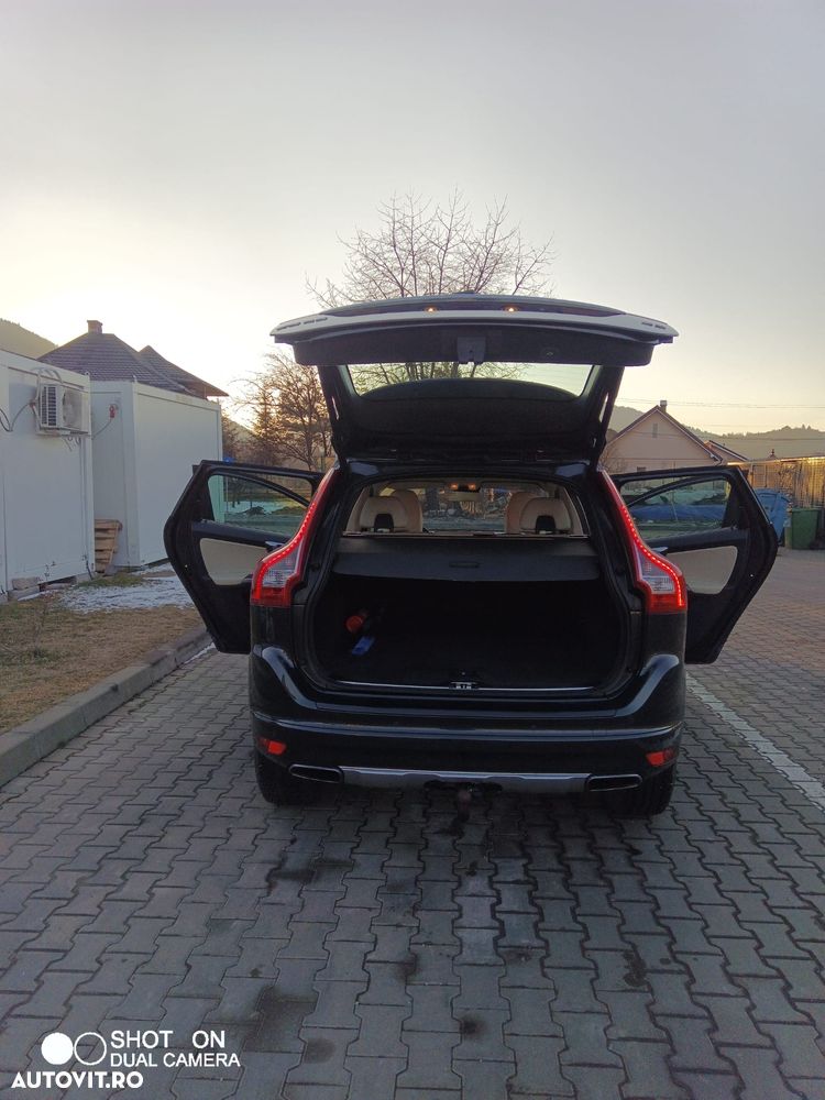 Volvo XC 60 D4 Geartronic Momentum - 5