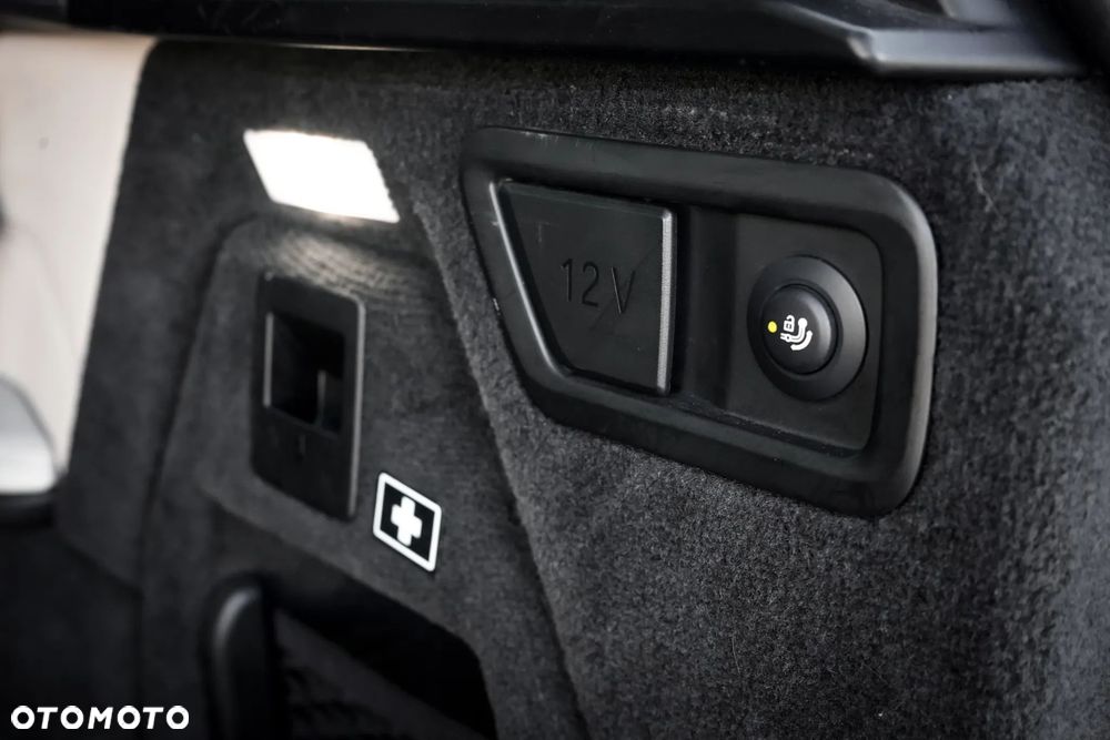 BMW X7 M50d - 38