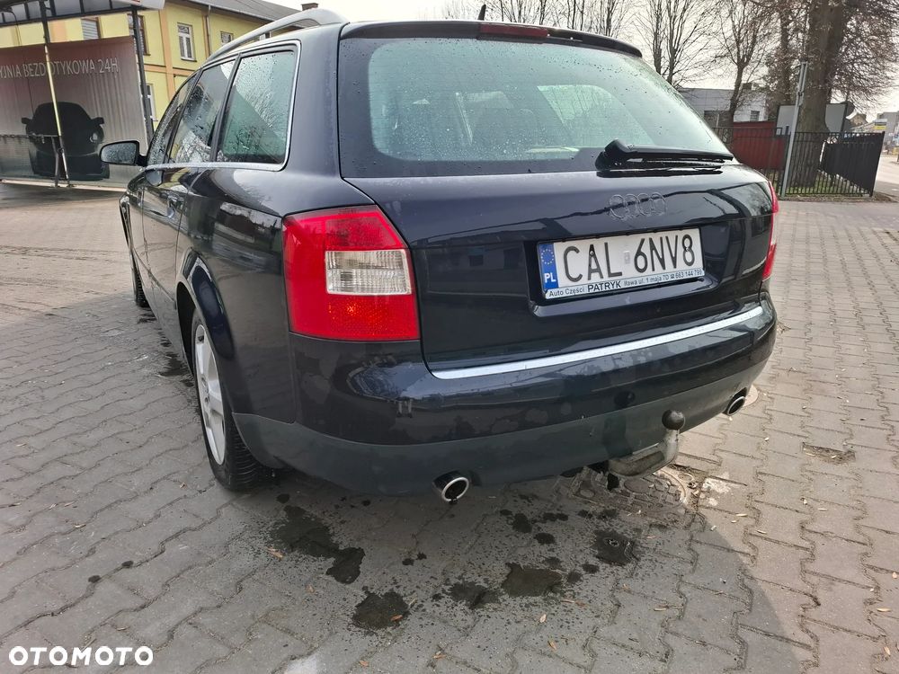 Audi A4 Avant 2.4 - 4