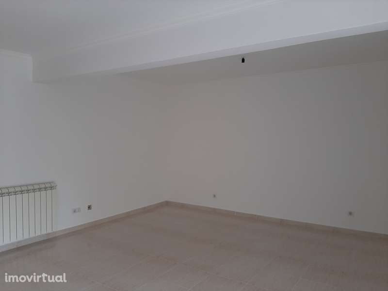 Apartamento em Azambuja, Azambuja - Grande imagem: 3/11