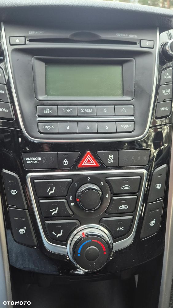 Hyundai i30 1.4 Classic + - 21
