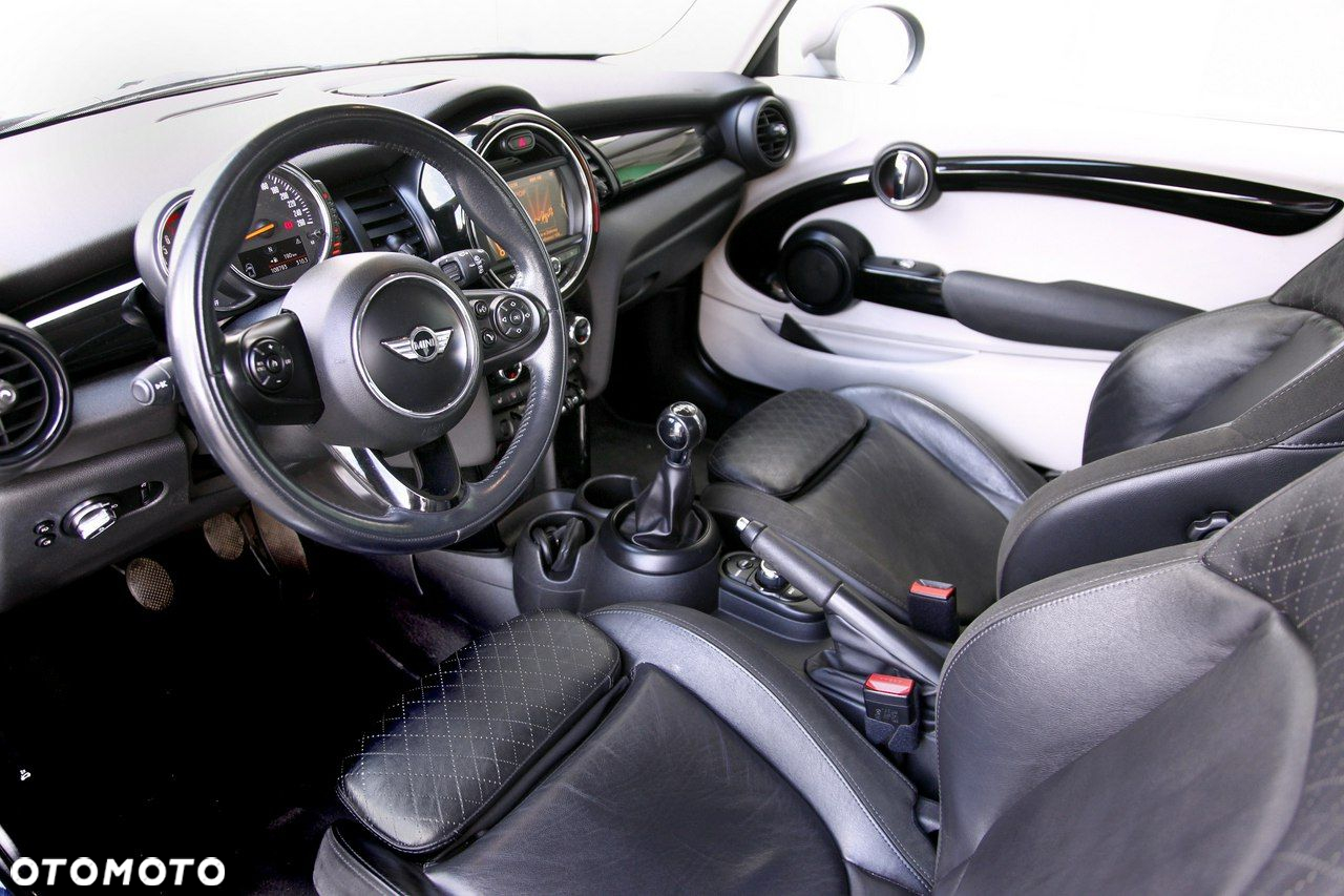 MINI ONE - 18