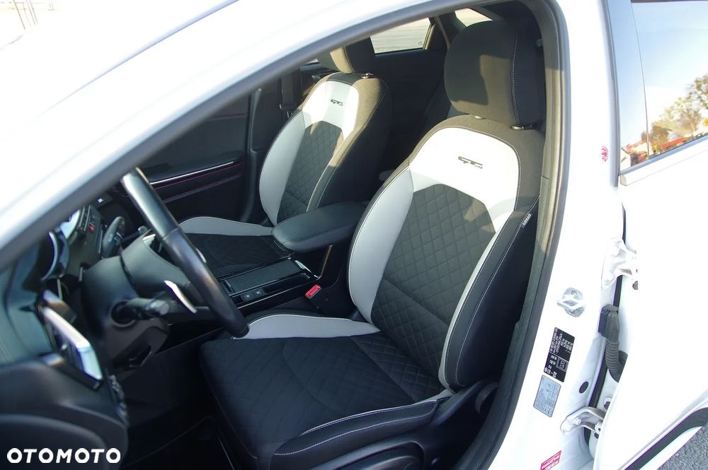 Kia ProCeed 1.6 CRDi DCT7 SCR GT LINE - 22