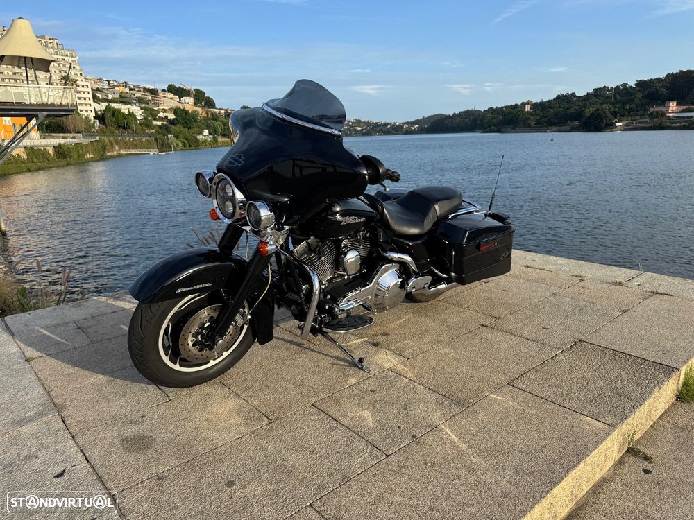 Harley-Davidson Street Street Glide - 7