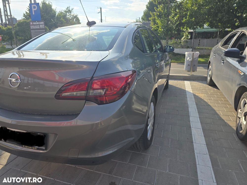 Opel Astra - 8