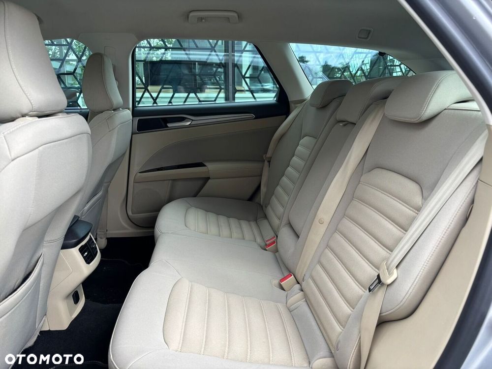 Ford Mondeo - 7