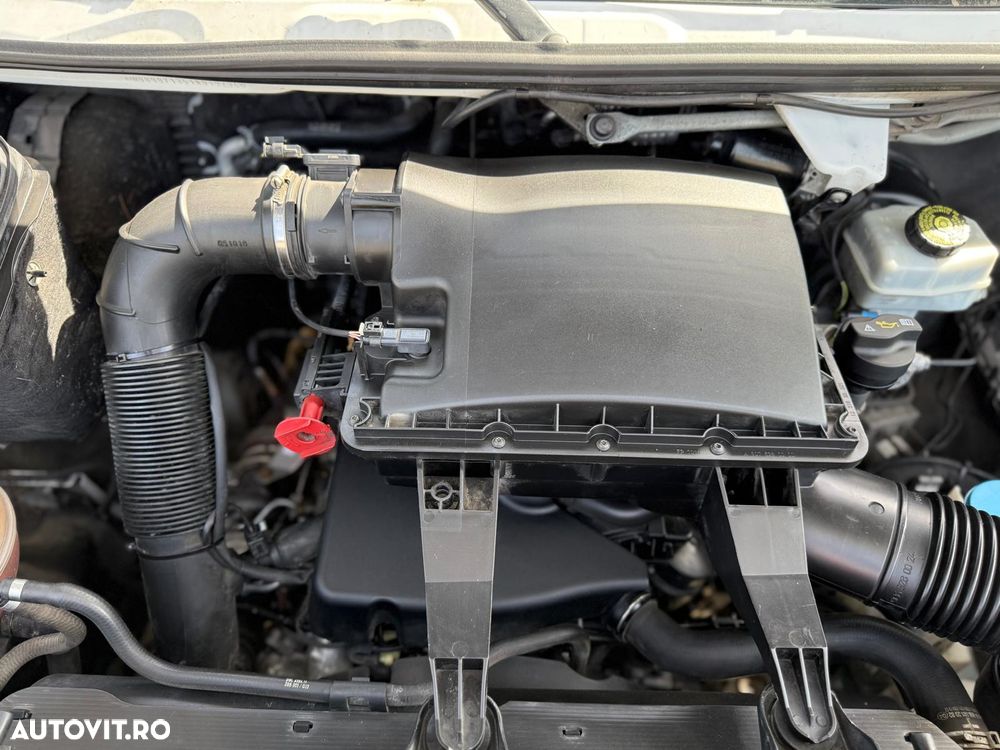 Mercedes-Benz Sprinter - 23