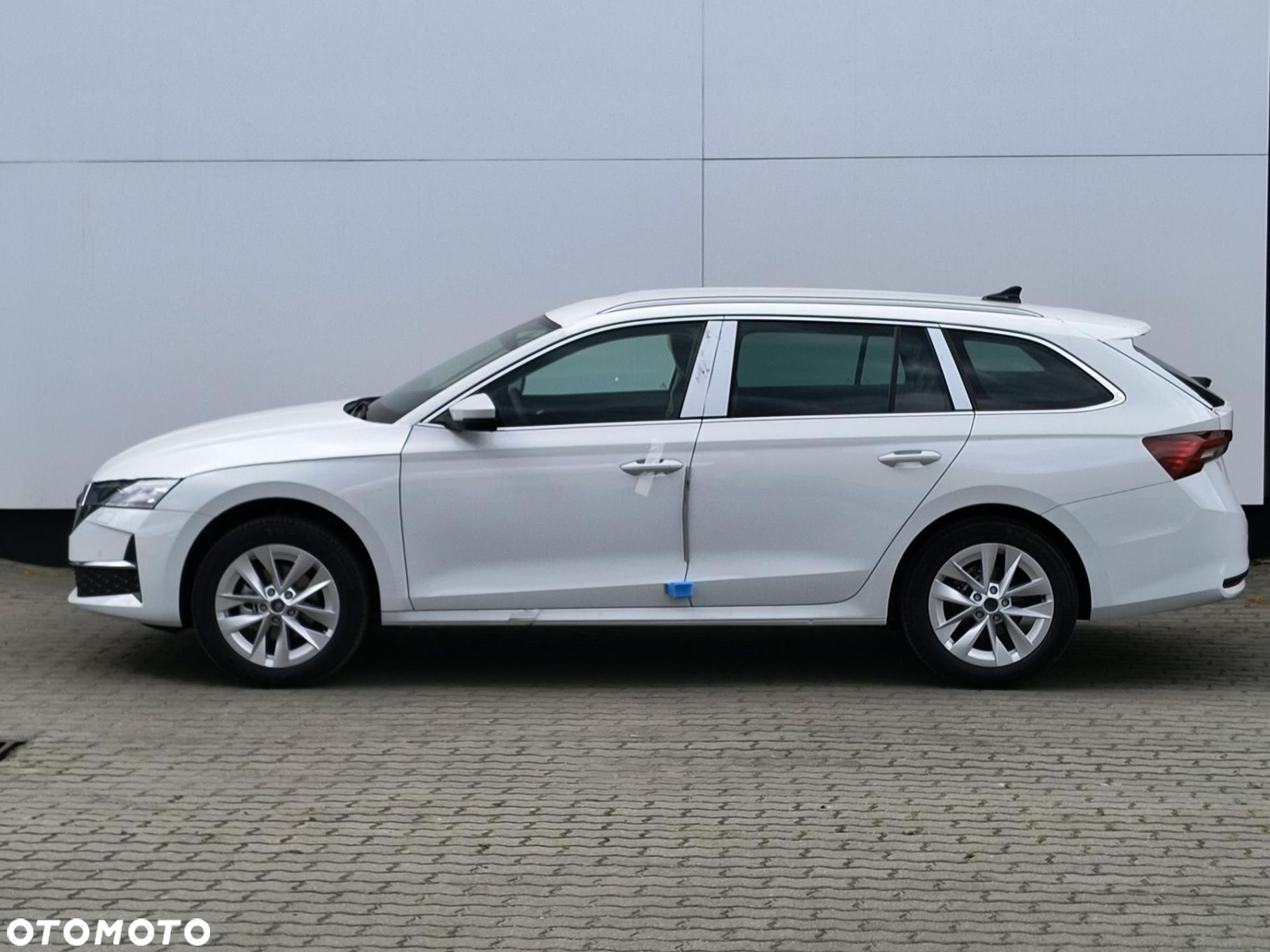 Skoda Octavia 2.0 TDI Edition 130 Selection DSG - 4
