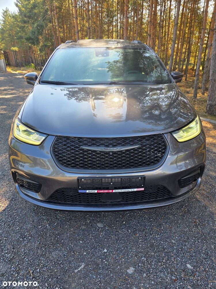 Chrysler Pacifica - 5