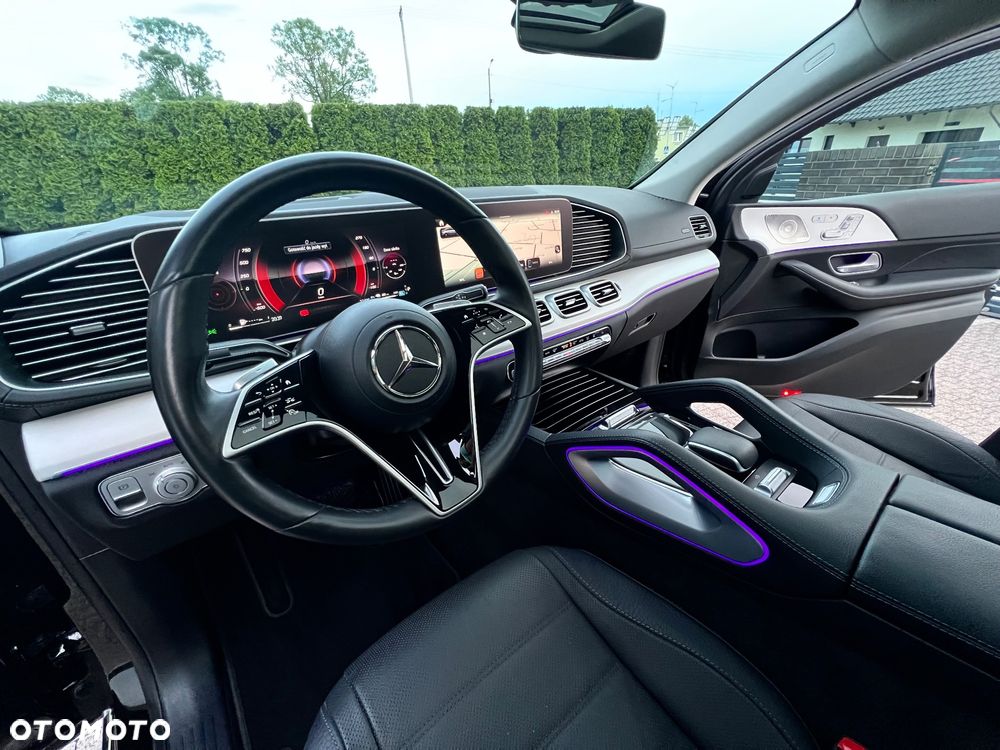 Mercedes-Benz GLE 300 d 4Matic 9G-TRONIC AMG Line - 9