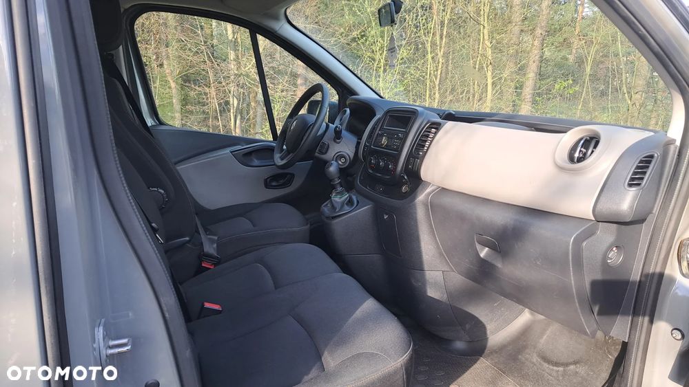Renault Trafic - 13