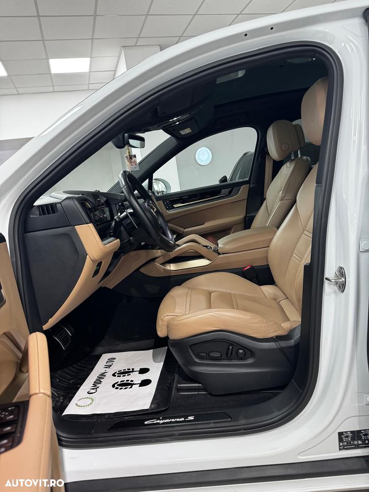 Porsche Cayenne Coupe S E-Hybrid Tiptronic S Black Edition - 24