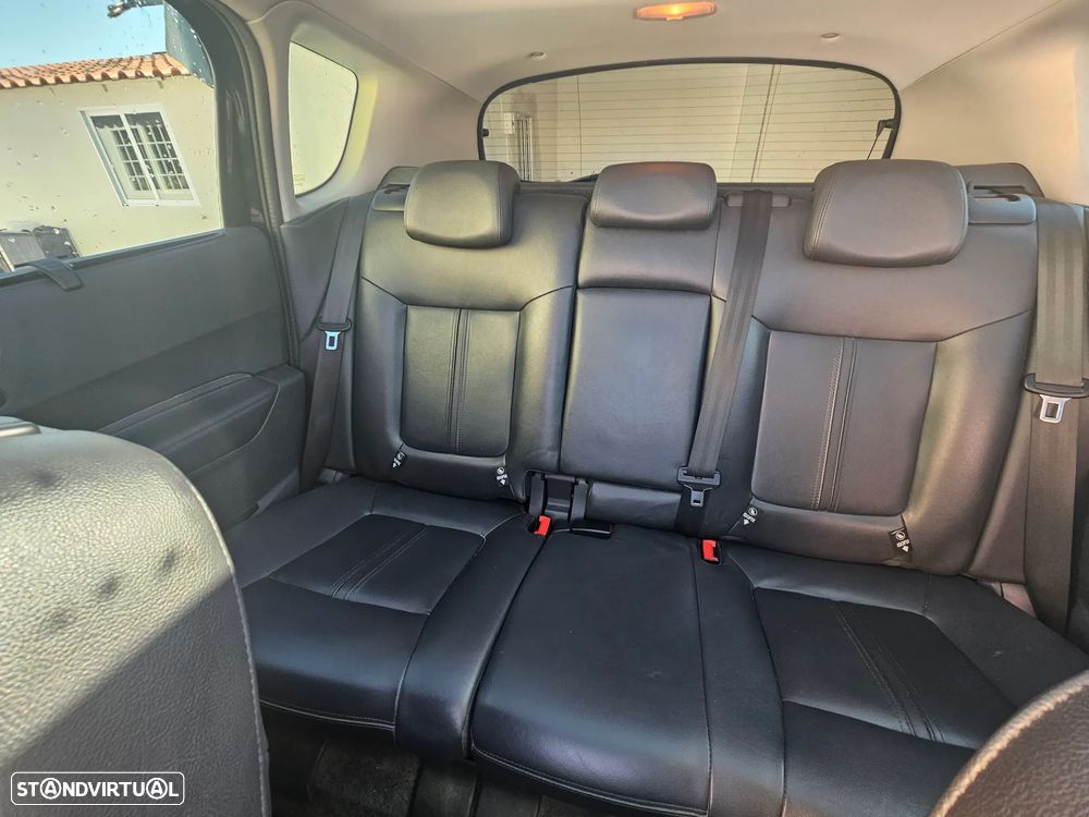 Peugeot 3008 2.0 HDi Hybrid4 99g - 8