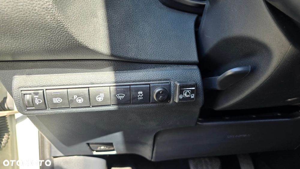 Toyota Corolla 1.8 Hybrid Selection - 11