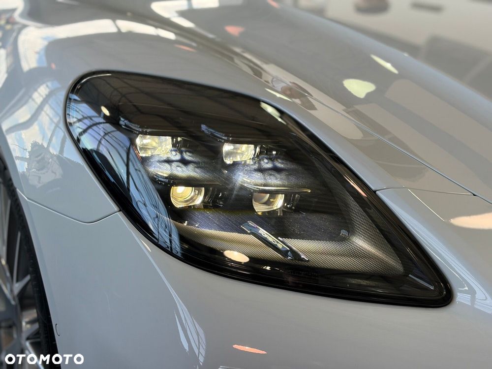 Porsche Panamera - 26