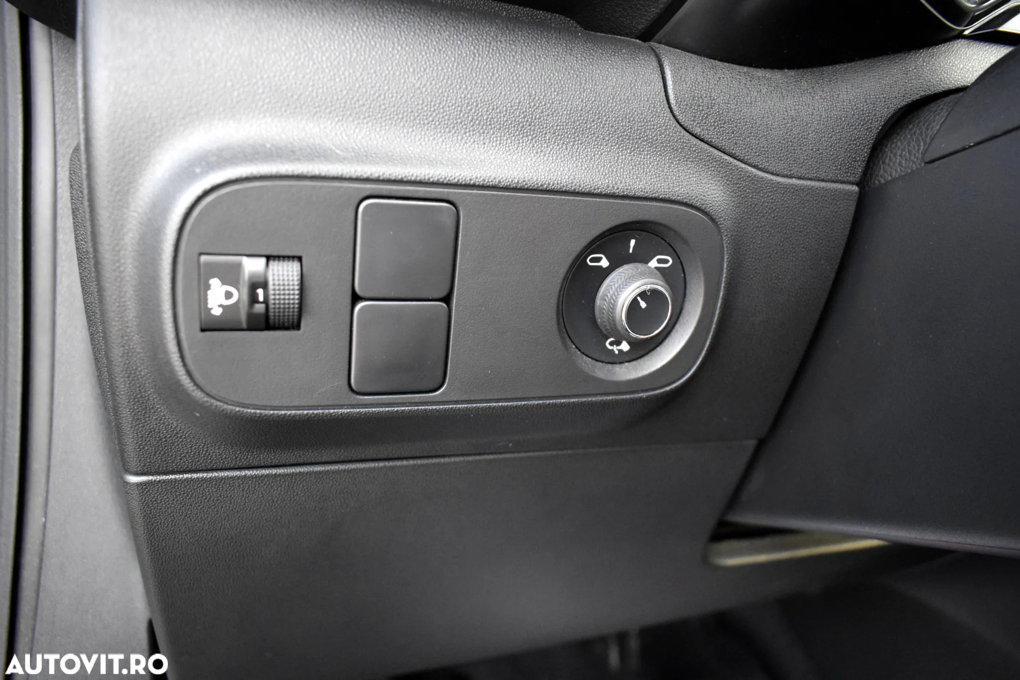 Citroën C3 Pure Tech 110 S&S EAT6 SHINE - 12