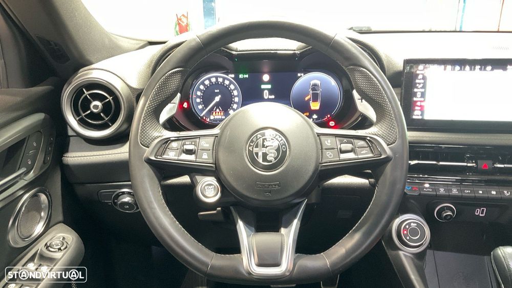 Alfa Romeo Tonale 1.5 Hybrid Edizione Speciale - 4