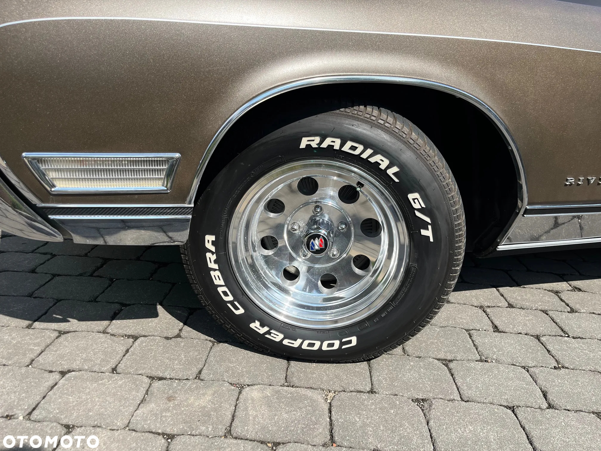 Buick Riviera - 3
