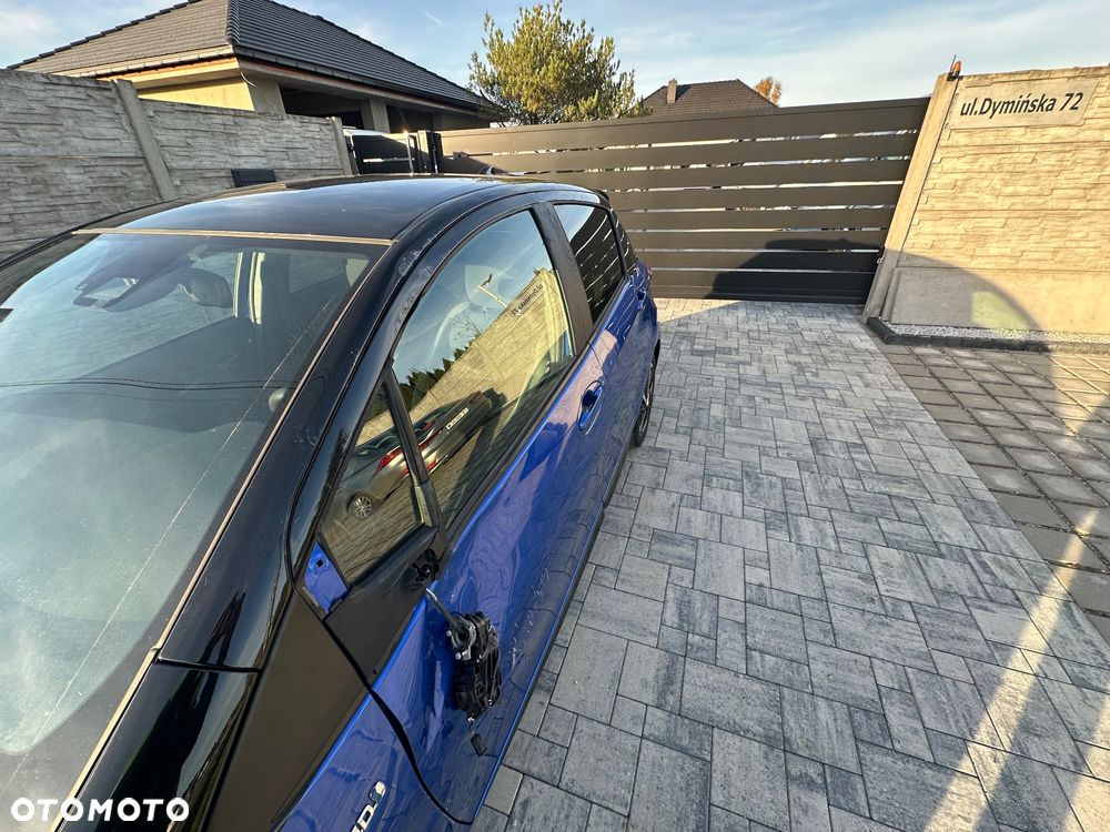 Toyota Yaris Hybrid Selection - 10