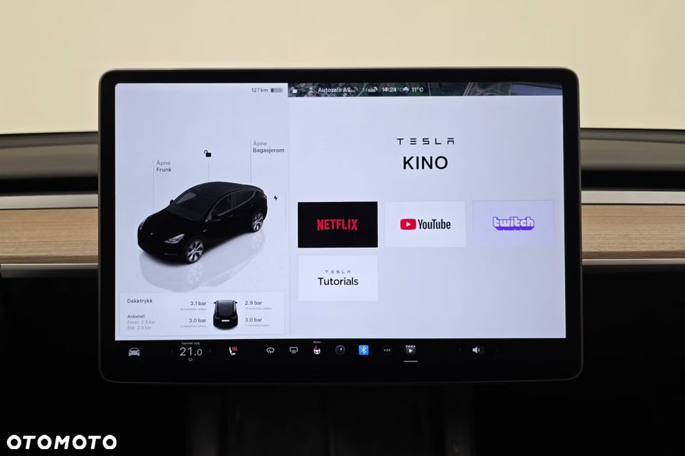 Tesla Model Y Long Range AWD - 20