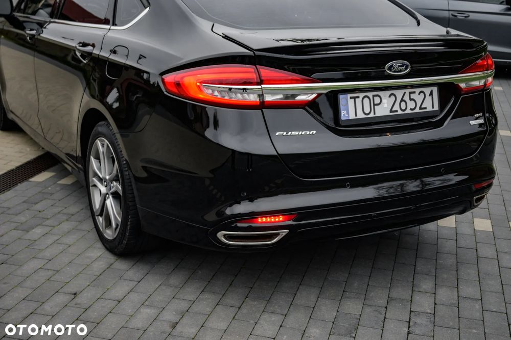 Ford Fusion - 13