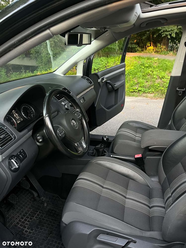 Volkswagen Touran 1.6 TDI DPF Trendline Perfectline - 4