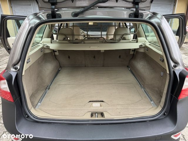 Volvo XC 70 - 7