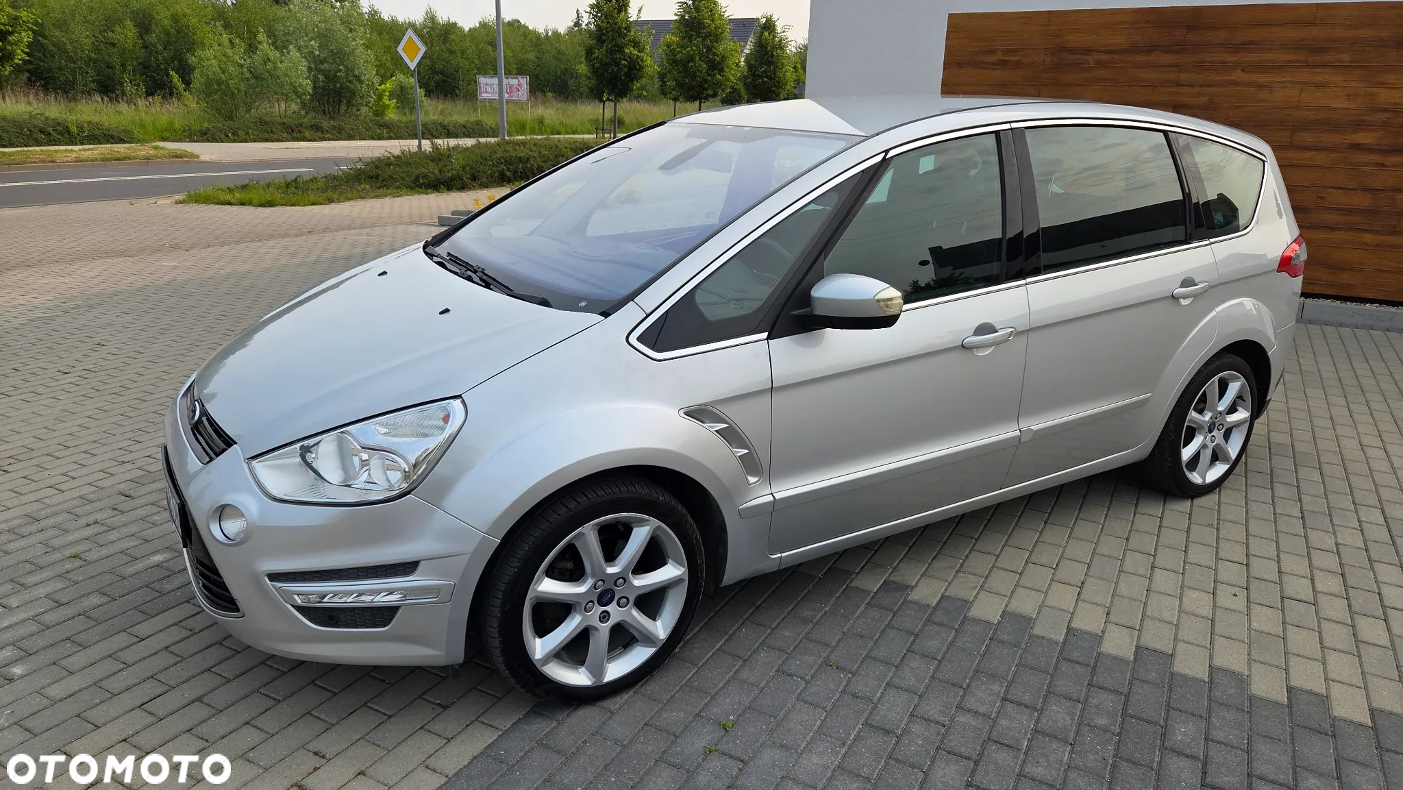 Ford S-Max 2.0 TDCi DPF Titanium - 3